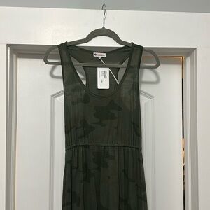 NWT women’s Sundry dress